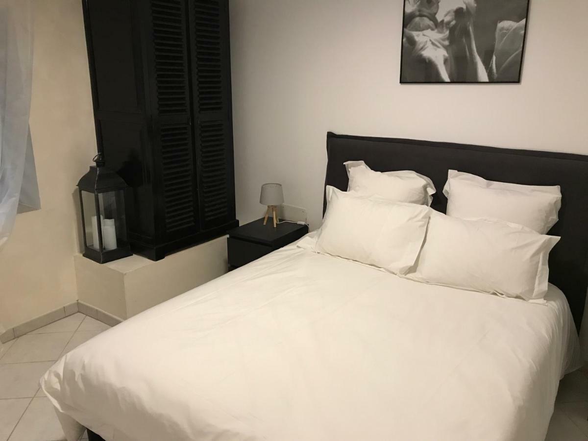 Appartements Nimes Exterior foto